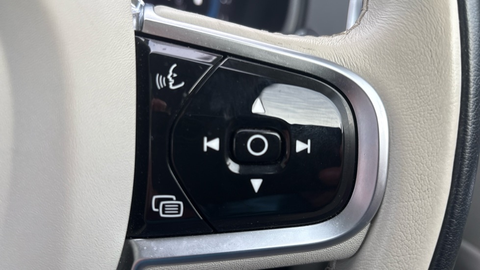 Used Volvo XC90 2024 for sale - 76977561: Photo 21