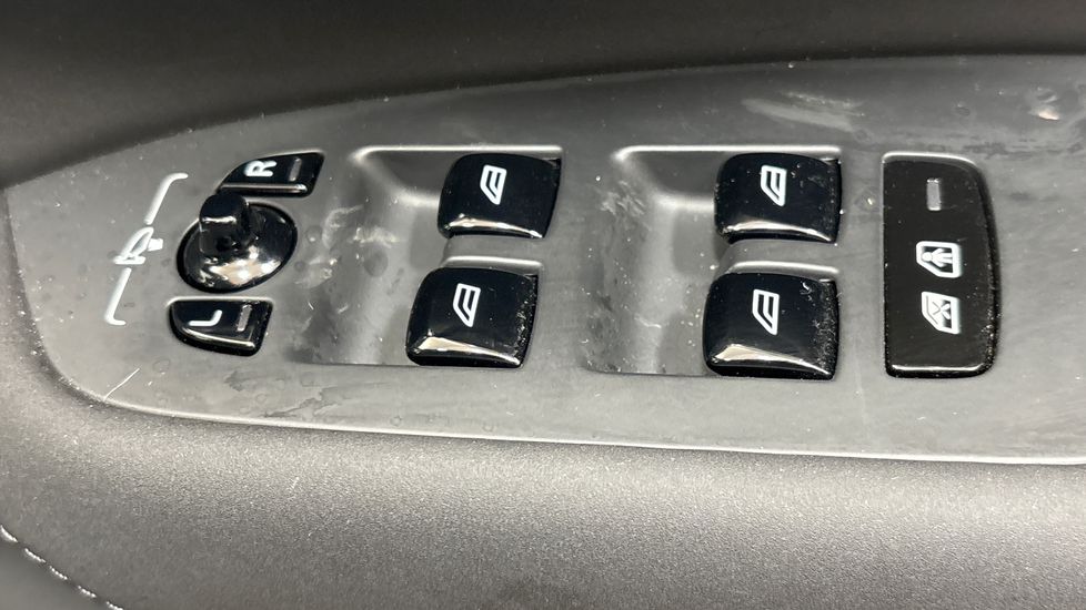 Used Volvo XC90 2025 for sale - 77977213: Photo 25