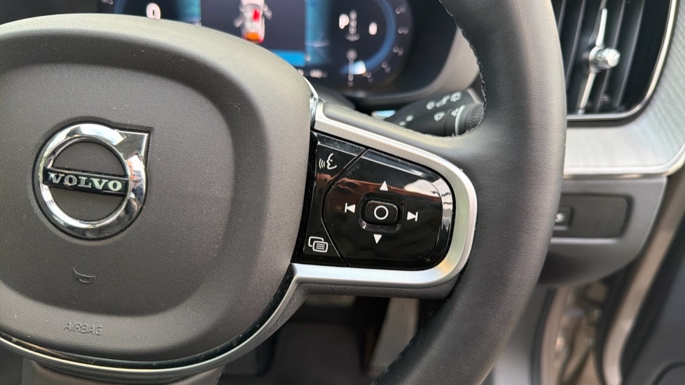 Used Volvo XC60 2025 for sale - 77650224: Photo 21