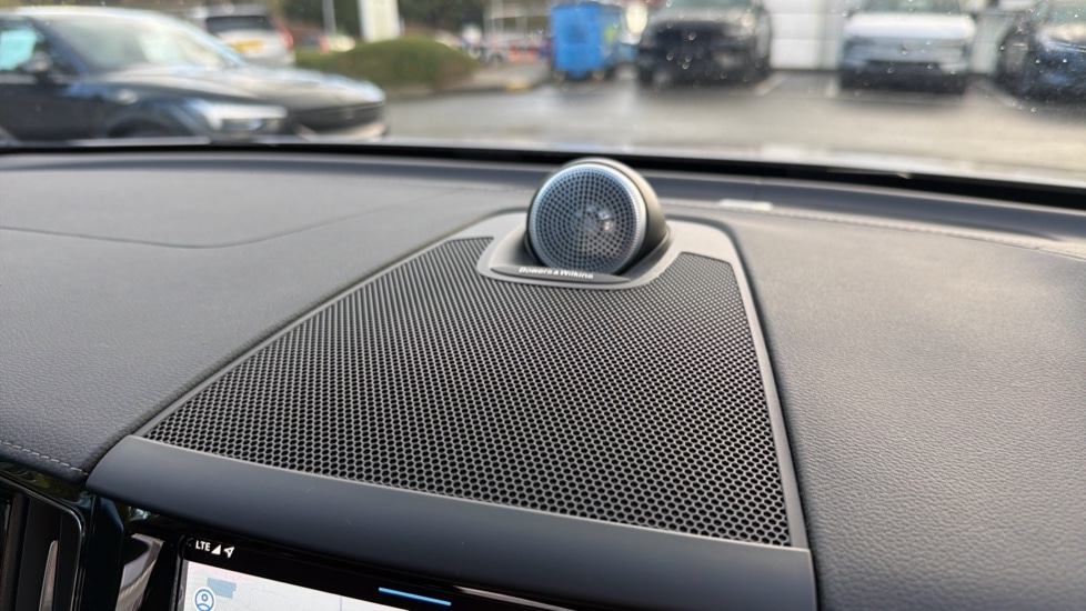 Used Volvo XC60 2025 for sale - 77650224: Photo 24