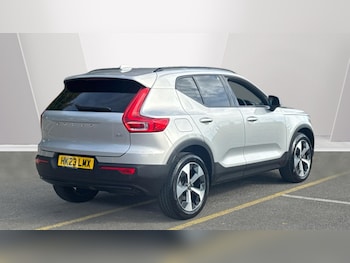 Used Volvo XC40 2023 for sale - 76231433: Photo