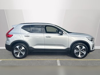 Used Volvo XC40 2023 for sale - 76231433: Photo