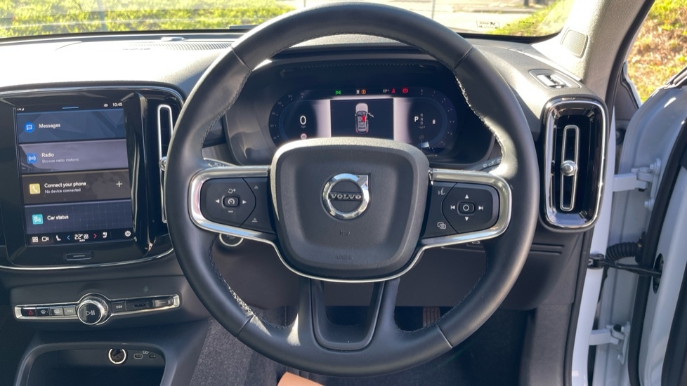 Used Volvo XC40 2025 for sale - 76680570: Photo 10