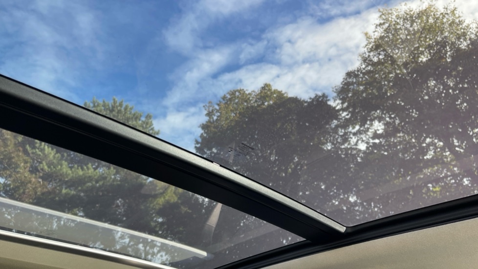 Used Volvo XC40 2025 for sale - 76680570: Photo 14