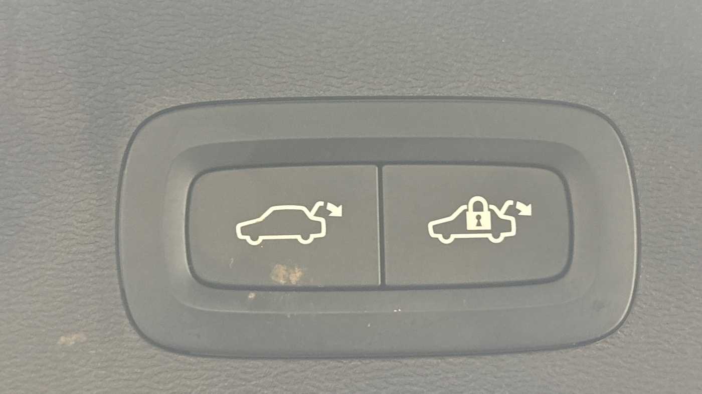 Used Volvo XC40 2024 for sale - 77552183: Photo 19