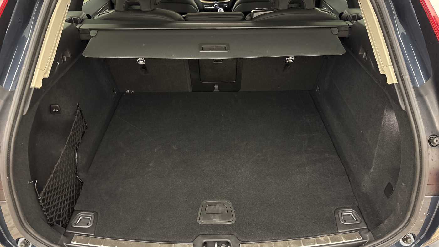 Used Volvo XC60 2025 for sale - 78139314: Photo 9