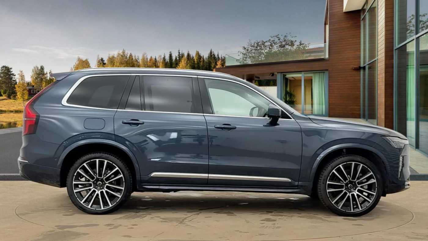 Used Volvo XC90 2025 for sale - 77399537: Photo 2