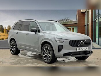 2025 (25) - 2.0 T8 PHEV Plus Dark 5dr AWD Geartronic