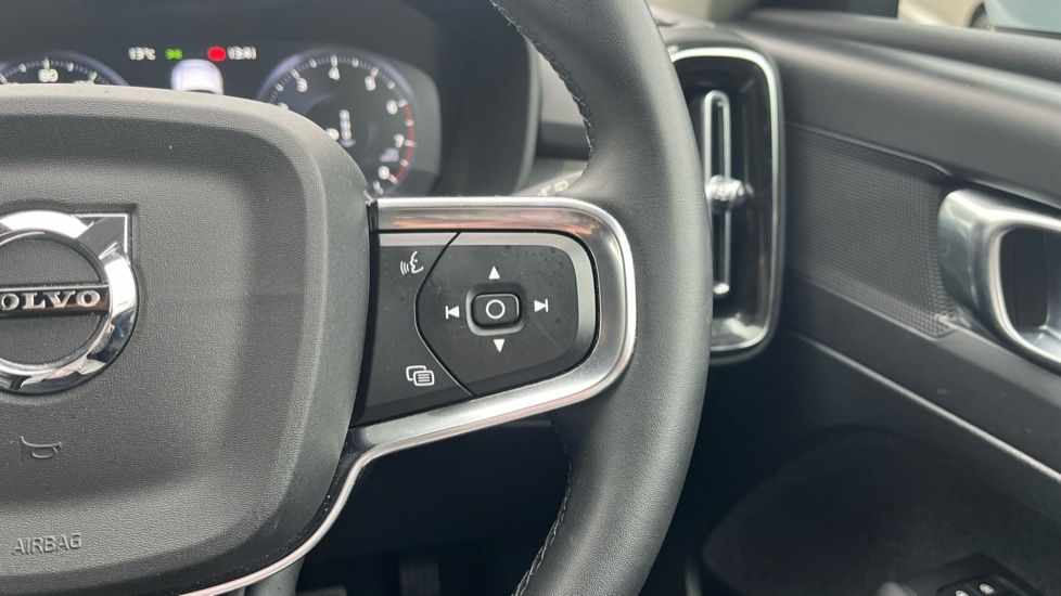 Used Volvo XC40 2022 for sale - 77641291: Photo 21