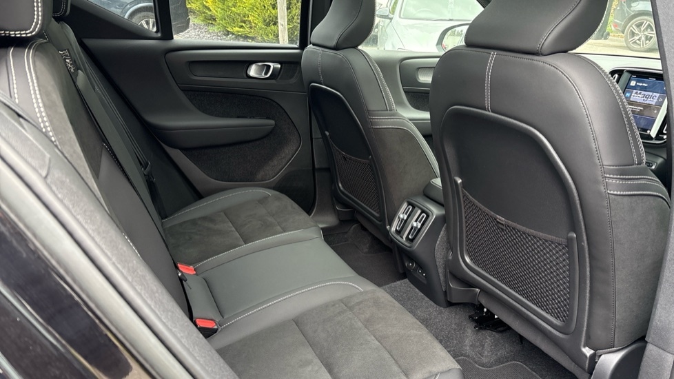 Used Volvo XC40 2023 for sale - 77962222: Photo 6