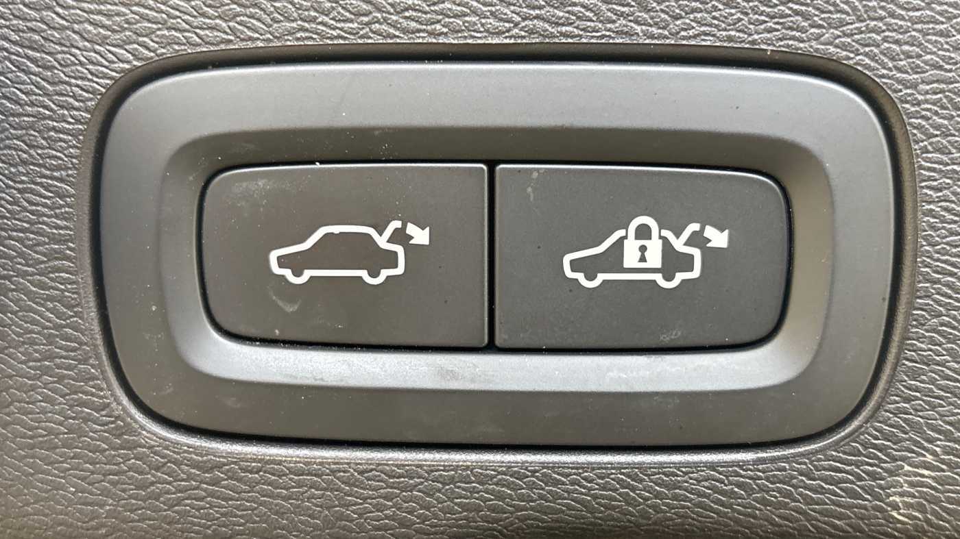 Used Volvo XC60 2024 for sale - 76677825: Photo 19