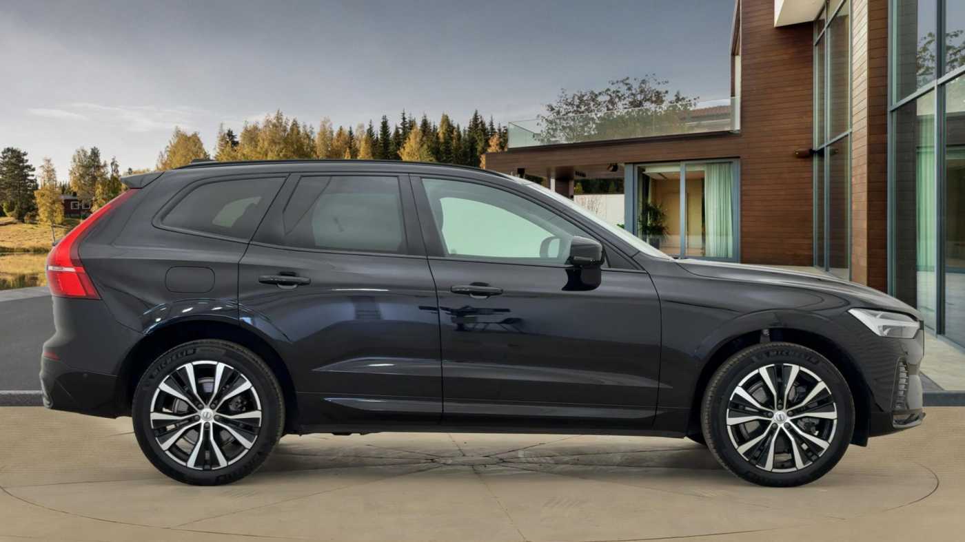 Used Volvo XC60 2024 for sale - 76677825: Photo 2
