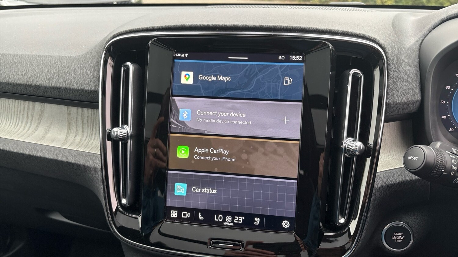 Used Volvo XC40 2024 for sale - 76677444: Photo 15