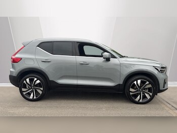 Used Volvo XC40 2024 for sale - 76677444: Photo