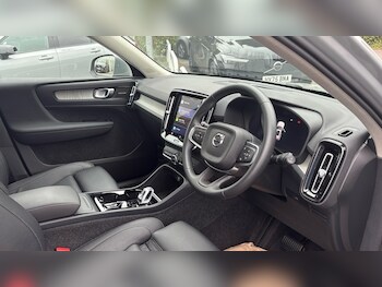 Used Volvo XC40 2024 for sale - 76677444: Photo