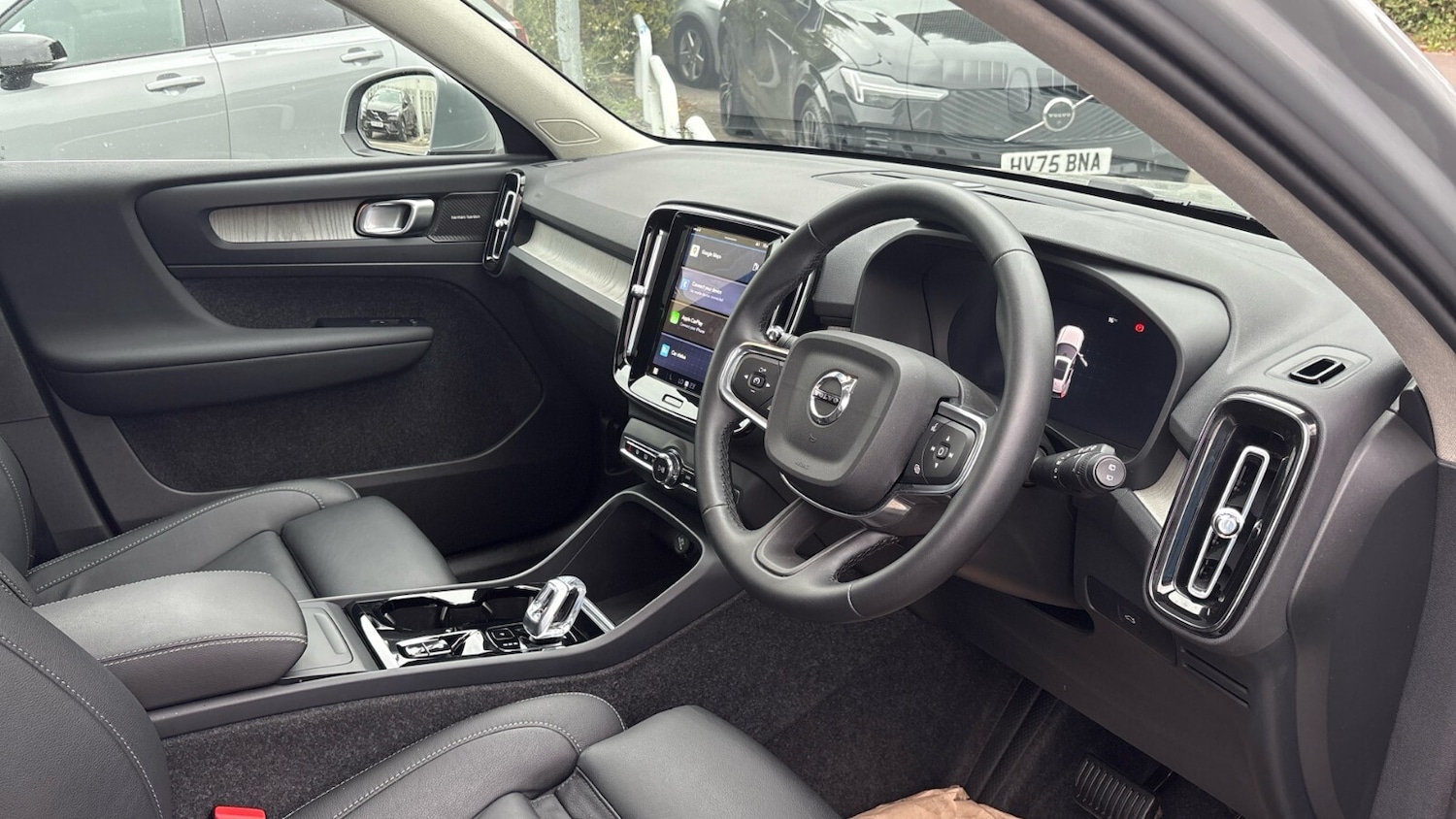 Used Volvo XC40 2024 for sale - 76677444: Photo 5