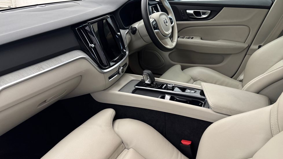 Used Volvo V60 2025 for sale - 77789600: Photo 6