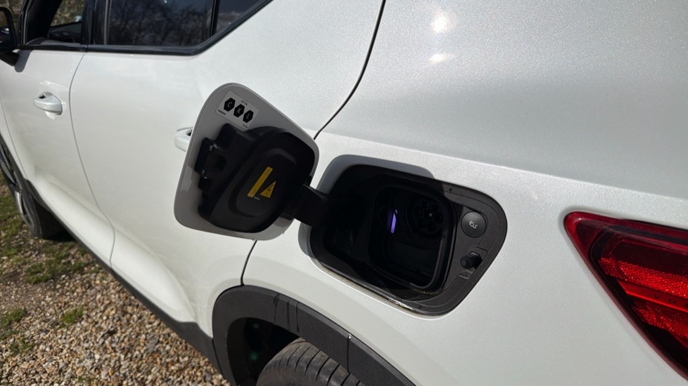 Used Volvo XC40 2022 for sale - 77872003: Photo 15