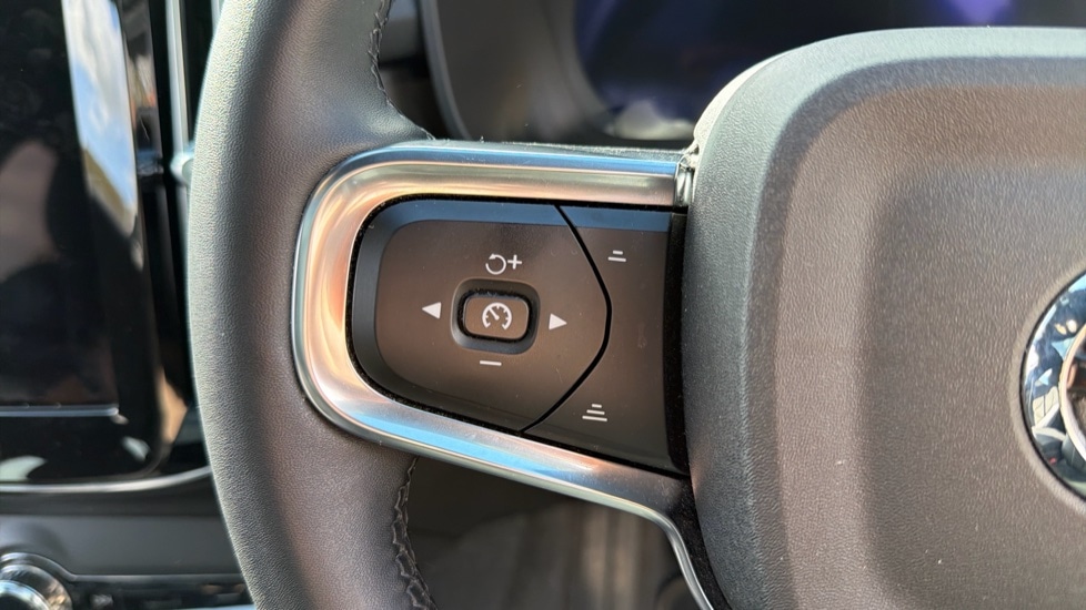 Used Volvo XC40 2022 for sale - 77872003: Photo 16