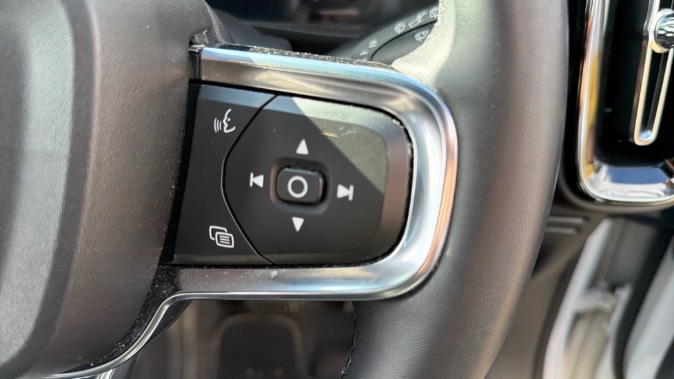 Used Volvo XC40 2022 for sale - 77872003: Photo 17