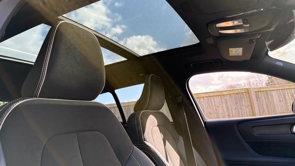 Used Volvo XC40 2022 for sale - 77872003: Photo 22