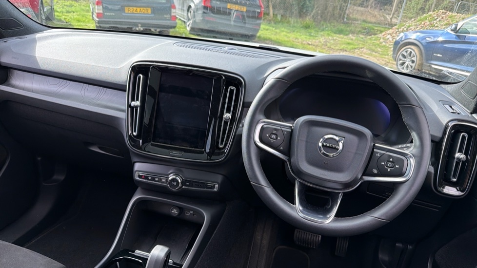 Used Volvo XC40 2022 for sale - 77872003: Photo 5