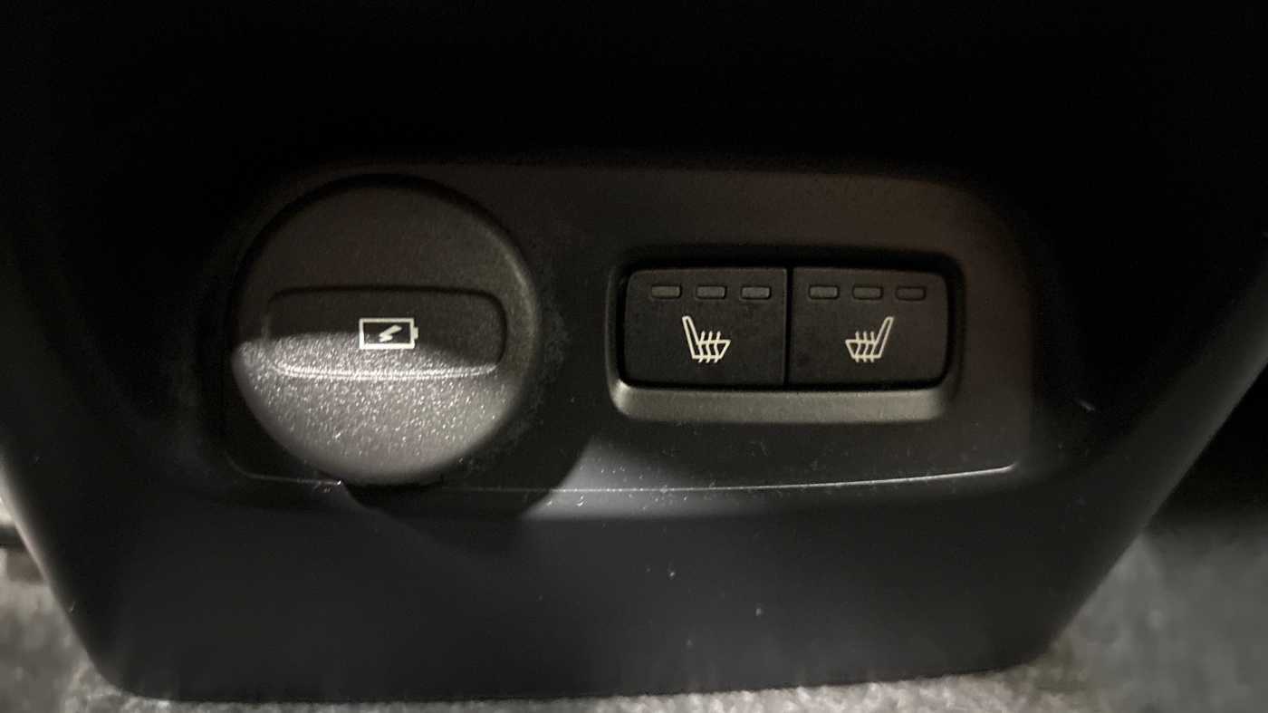 Used Volvo XC40 2025 for sale - 77237182: Photo 10