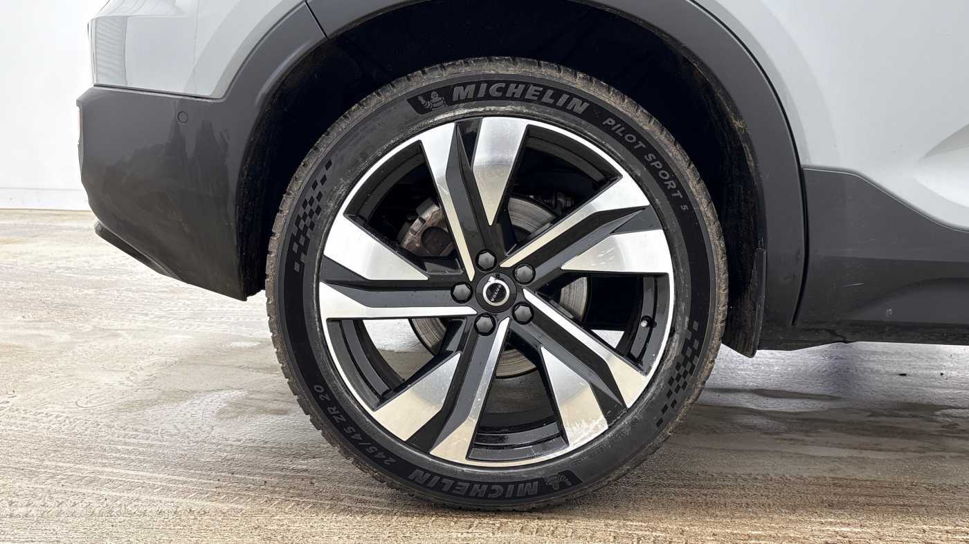 Used Volvo XC40 2025 for sale - 77237182: Photo 13