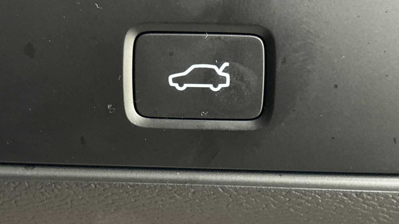 Used Volvo XC40 2025 for sale - 77237182: Photo 23