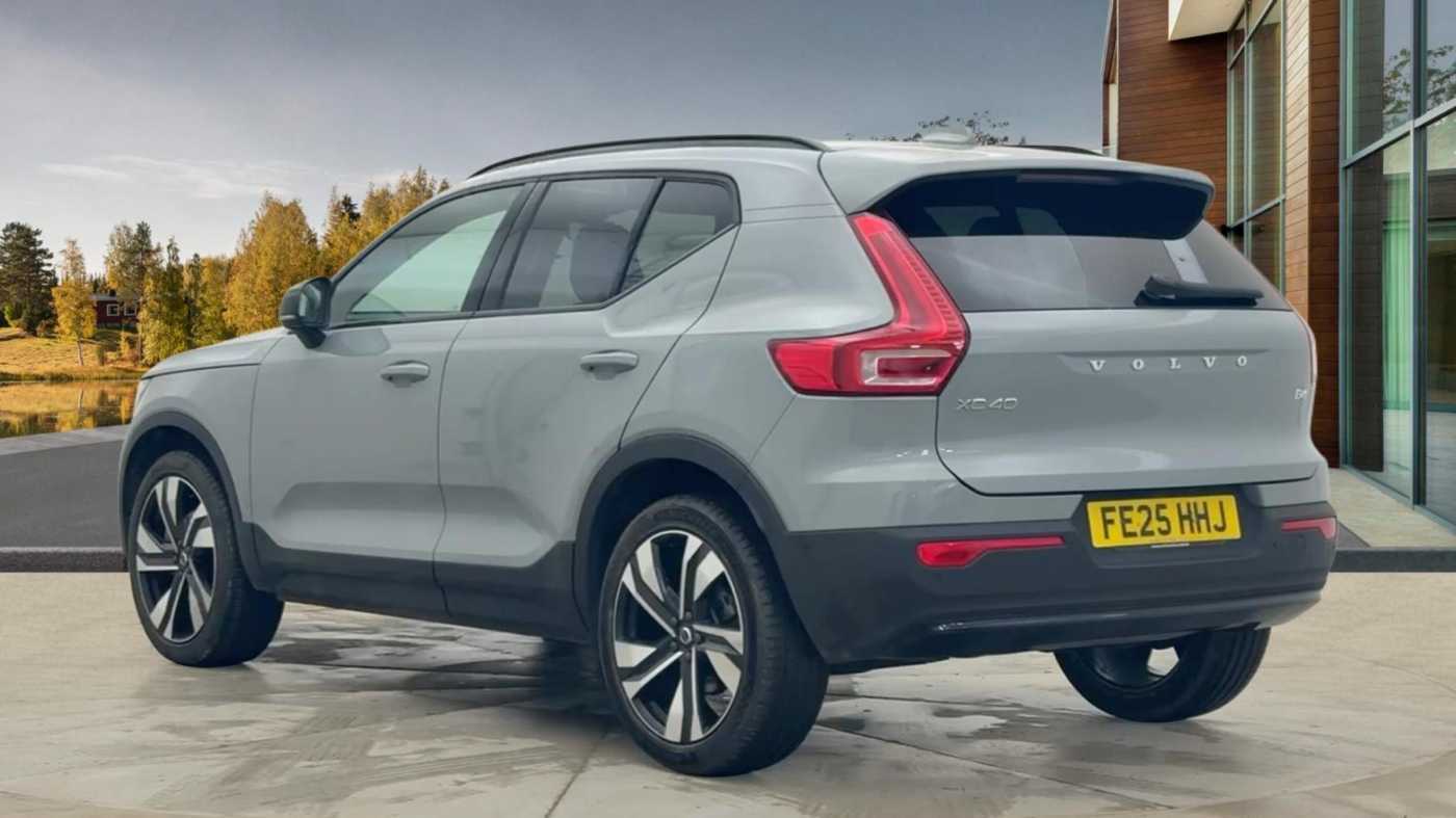 Used Volvo XC40 2025 for sale - 77237182: Photo 5