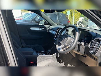 Used Volvo XC40 2025 for sale - 78392505: Photo