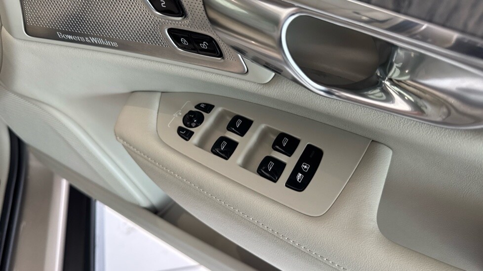 Used Volvo V90 2023 for sale - 76676317: Photo 23