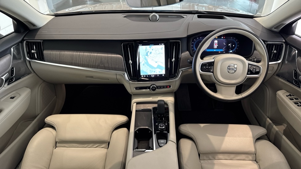 Used Volvo V90 2023 for sale - 76676317: Photo 5