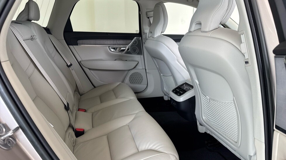 Used Volvo V90 2023 for sale - 76676317: Photo 6