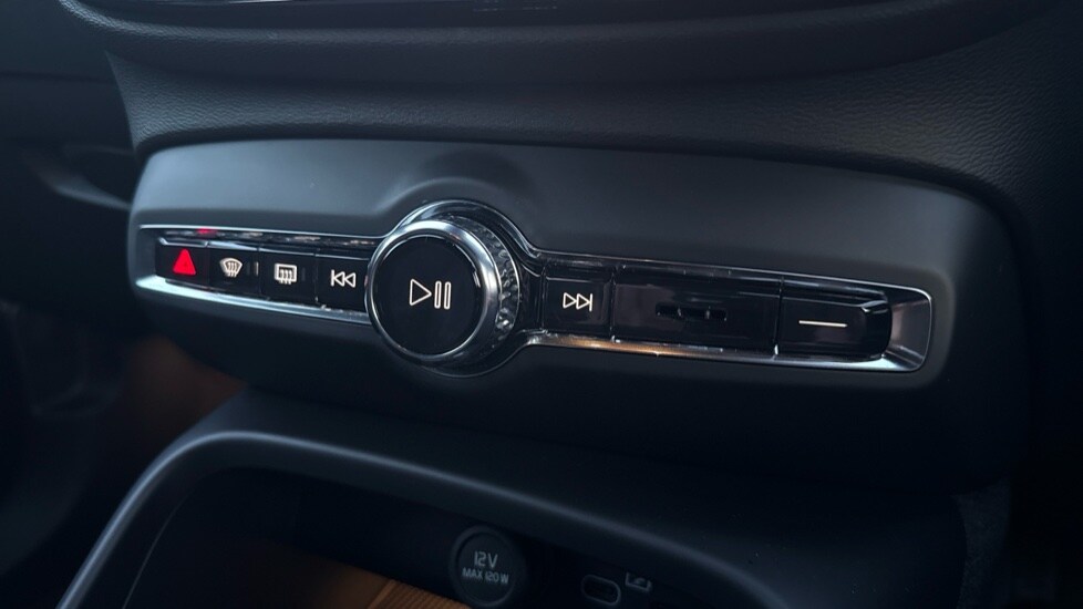 Used Volvo EX40 2025 for sale - 77945922: Photo 23