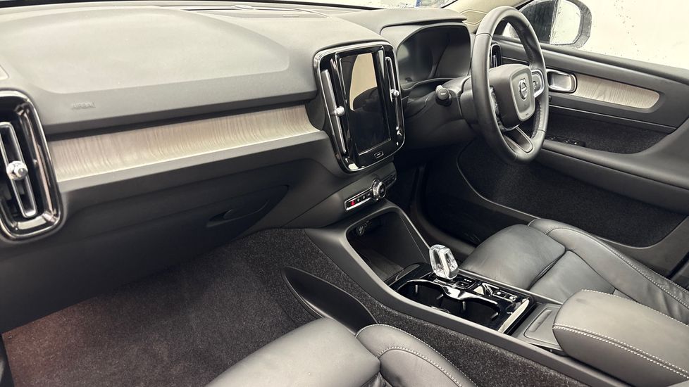 Used Volvo XC40 2025 for sale - 77834194: Photo 6