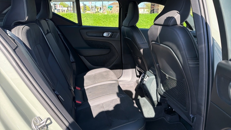 Used Volvo XC40 2024 for sale - 78198645: Photo 6