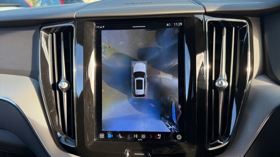 Used Volvo XC60 2023 for sale - 76908555: Photo 17