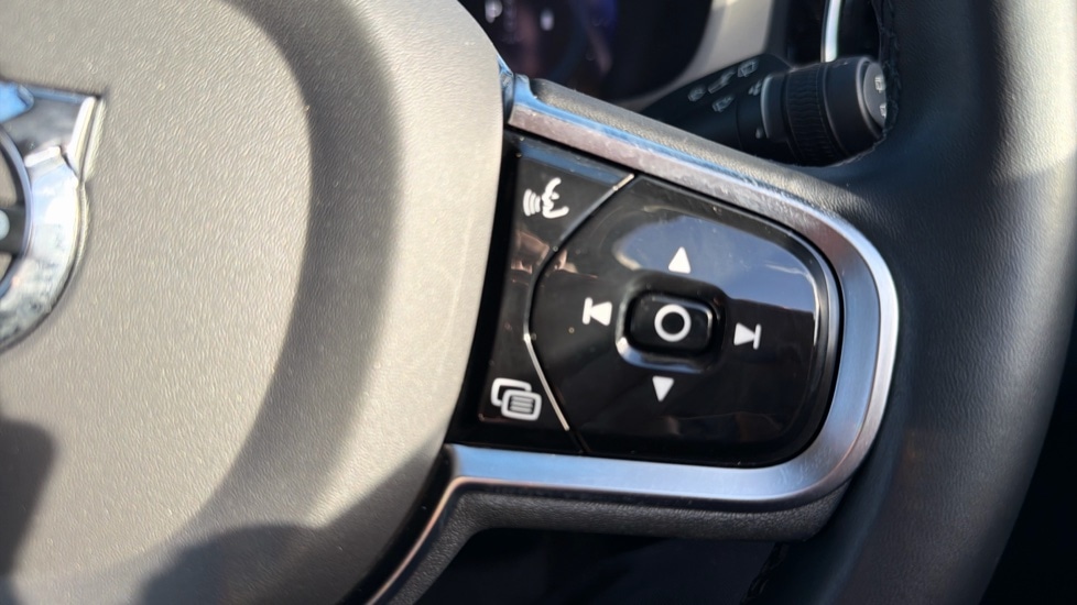 Used Volvo XC60 2023 for sale - 76908555: Photo 20