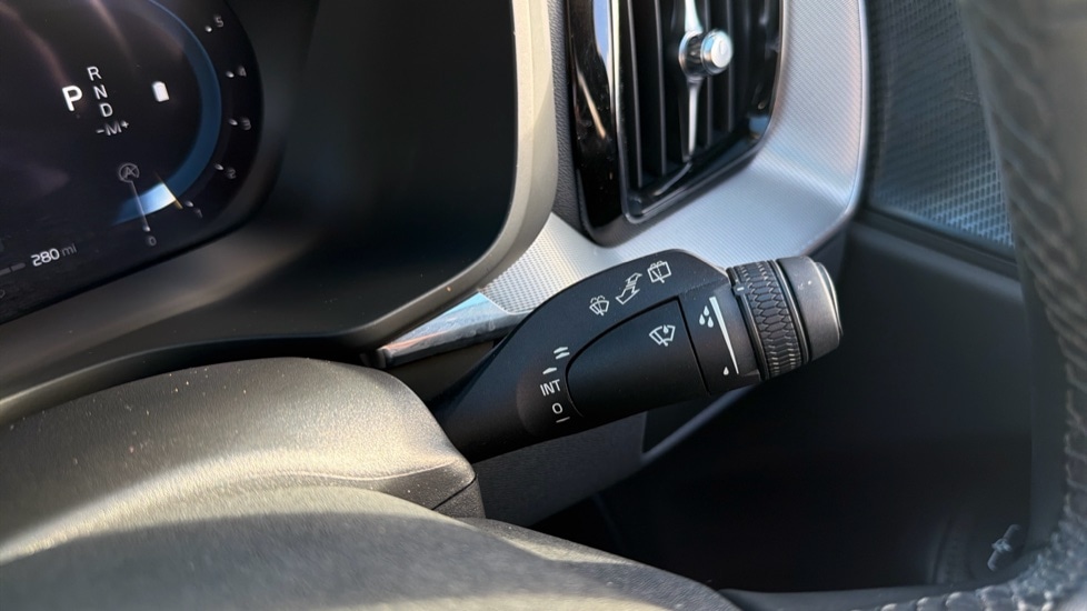 Used Volvo XC60 2023 for sale - 76908555: Photo 21