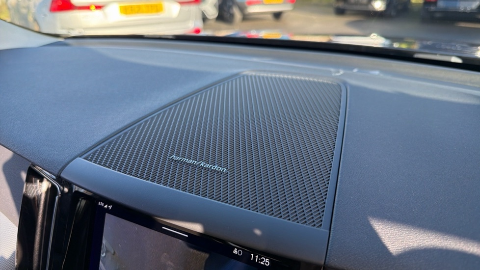 Used Volvo XC60 2023 for sale - 76908555: Photo 23