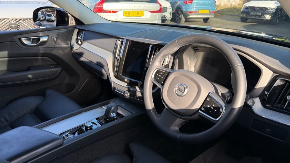 Used Volvo XC60 2023 for sale - 76908555: Photo 4