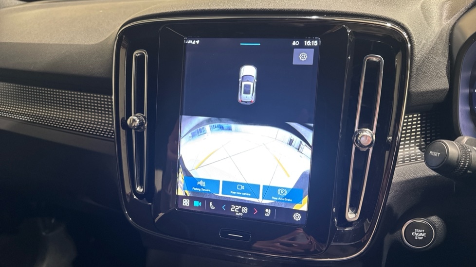 Used Volvo XC40 2025 for sale - 77251395: Photo 17