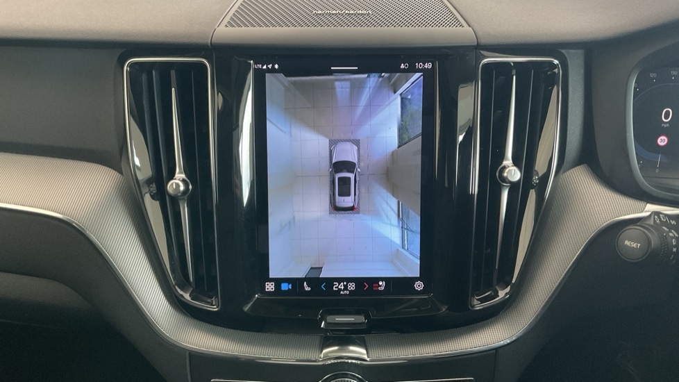 Used Volvo XC60 2023 for sale - 76706287: Photo 17