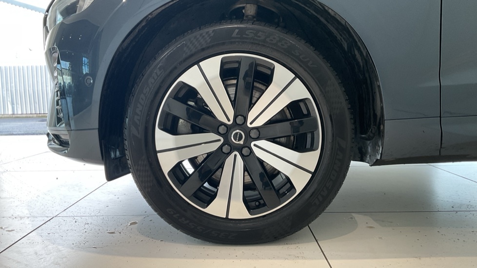 Used Volvo XC60 2023 for sale - 76706287: Photo 9