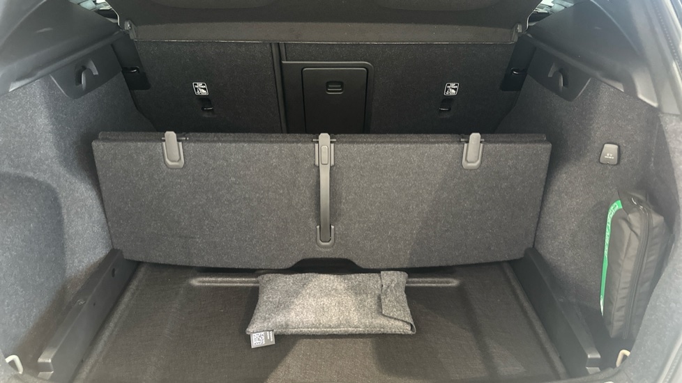 Used Volvo XC40 2025 for sale - 77653618: Photo 19