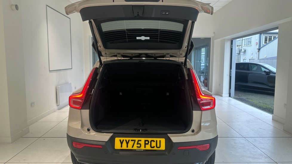 Used Volvo XC40 2025 for sale - 77653618: Photo 22