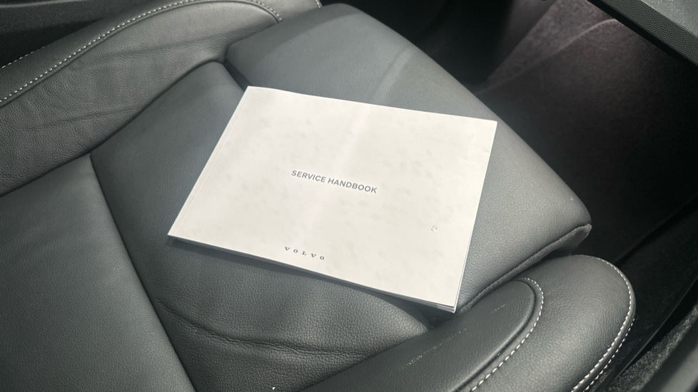 Used Volvo XC40 2025 for sale - 77653618: Photo 23