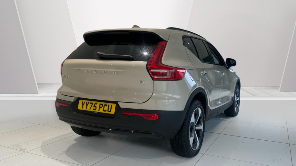 Used Volvo XC40 2025 for sale - 77653618: Photo 3
