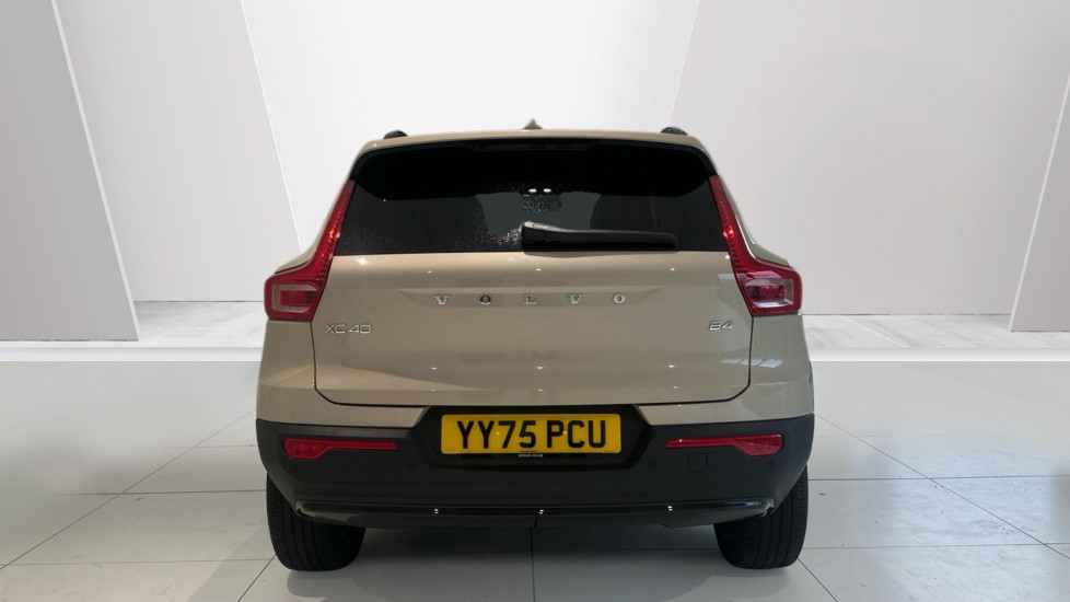 Used Volvo XC40 2025 for sale - 77653618: Photo 5